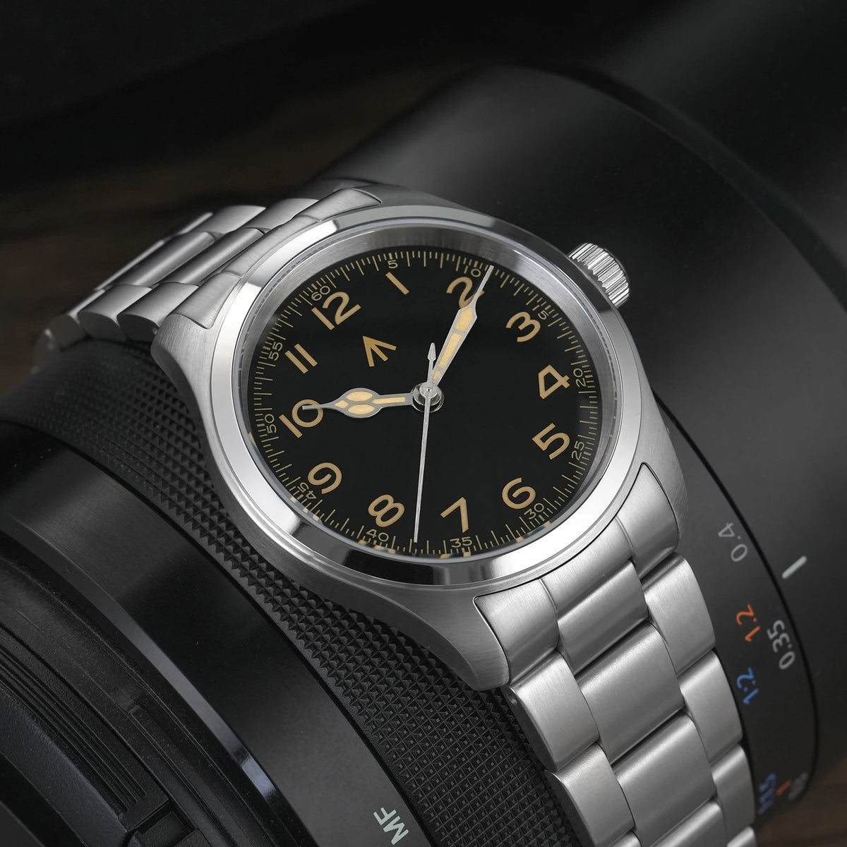 Men’s Vintage Military Quartz Watch – Sapphire Crystal 100M Edition